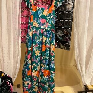Floral Sleeveless Maxi Dress - Multicolor